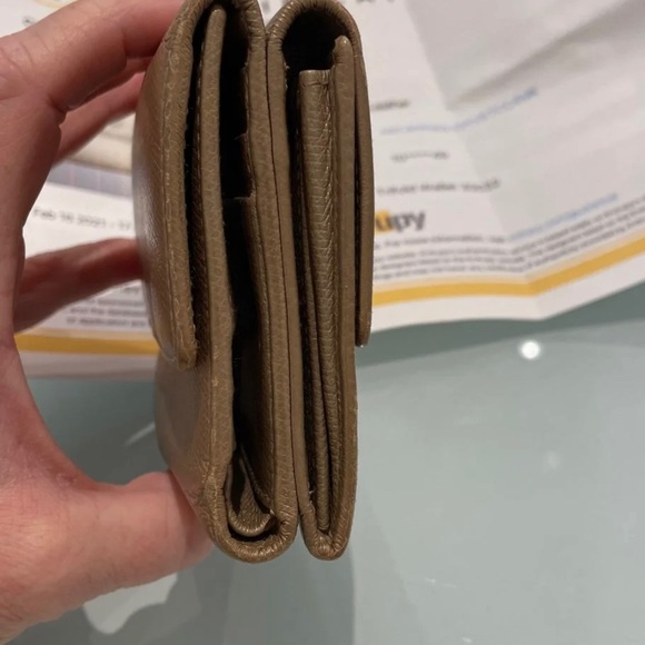 Chanel CC button compact trifold wallet - Picture 3 of 6